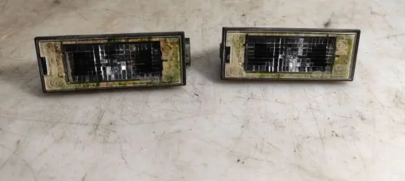 Dacia Sandero II Number plate light E205053
