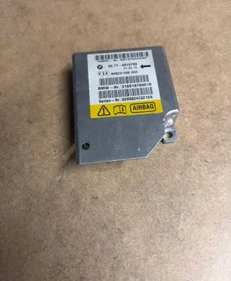 BMW 5 E39 Airbag control unit/module 6919789 316919789010 02B0824C0215N