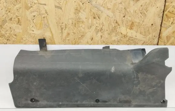Foot area side trim