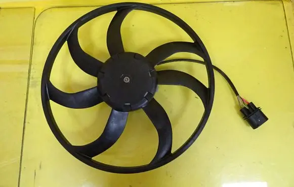 Volkswagen Golf V Air conditioning (A/C) fan (condenser) 8EW351043-301 99000019