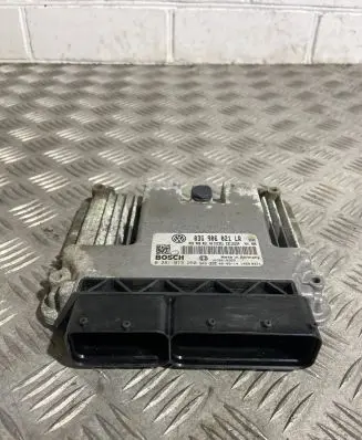 Volkswagen PASSAT B6 Engine control unit/module 03G906021