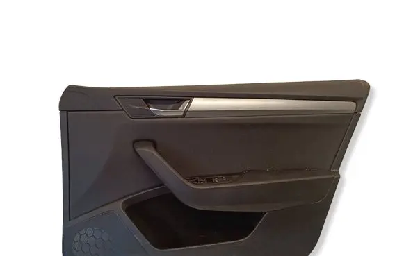 Skoda Superb B8 (3V) Front door card panel trim 3V2867014C 092748 132658139001