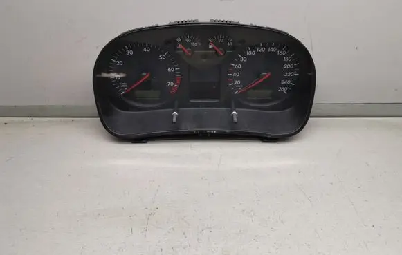 Volkswagen Golf IV Speedometer (instrument cluster) 1J0920821A 0263618155