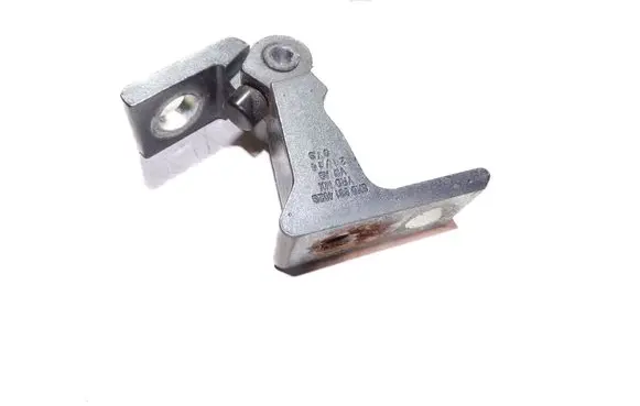 Volkswagen Jetta VI Front door upper hinge 8K0831402G
