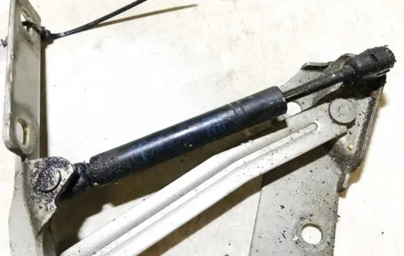 Opel Vectra B Front bonnet/hood damper/strut 