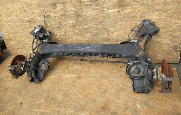 Renault Scenic III - Grand scenic III Rear axle beam with reductor 