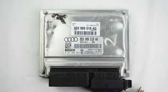 Audi A4 S4 B7 8E 8H Engine control unit/module 8E0909518AQ 0261208524
