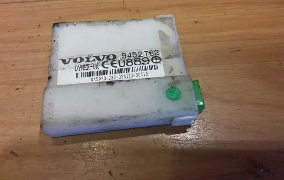 Volvo V70 Alarm control unit/module 9452782