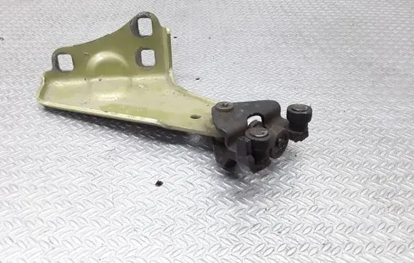 Renault Kangoo I Sliding door lower roller guide/hinge 354518J