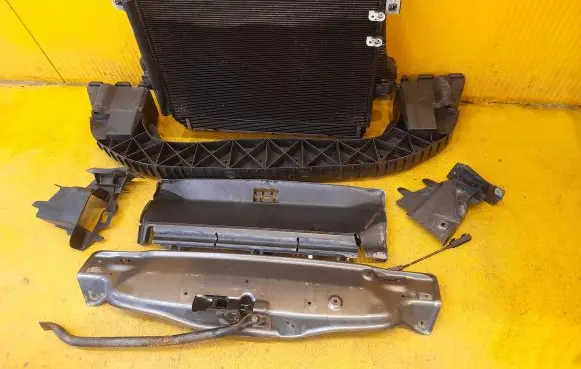 Volkswagen Amarok Radiator set 2H0121253A