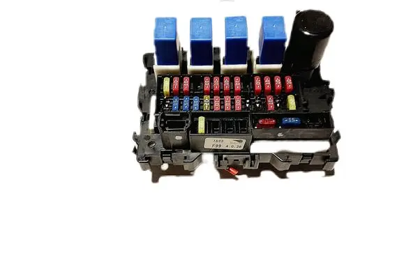 Nissan Navara D22 Fuse module 24311F9910