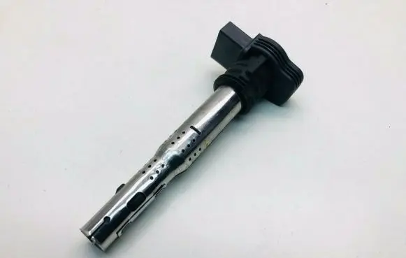 Audi A1 High voltage ignition coil 06F905115F