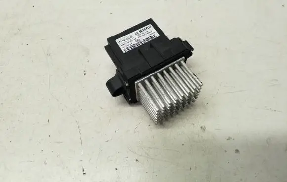 Ford Fusion II Heater blower motor/fan resistor DG9H19E624AA