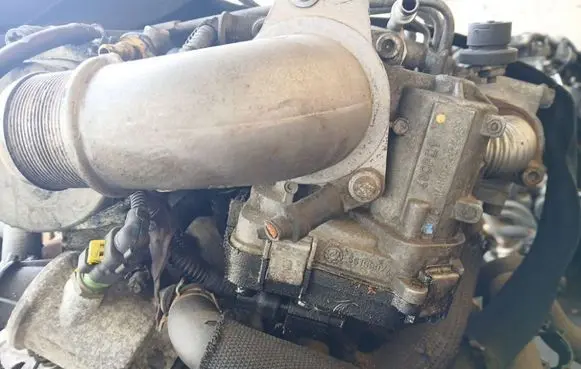 Opel Zafira B Throttle valve 48CPD1