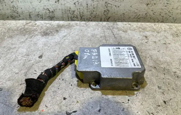 Skoda Fabia Mk2 (5J) Airbag control unit/module 1C0909605F 30070410G 5WK43131