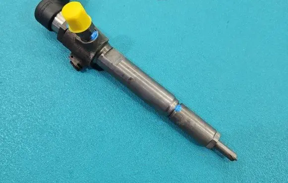 Renault Scenic II - Grand scenic II Fuel injector 8200380253 IMPRK1482466