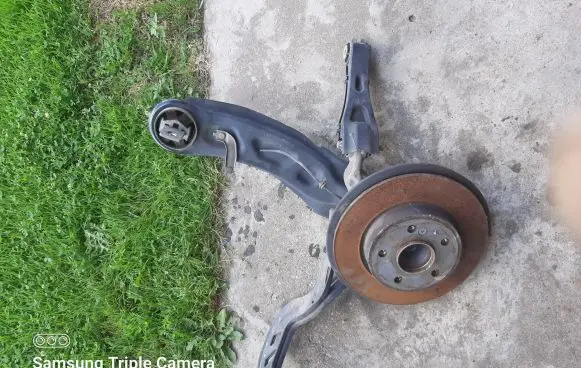 Mercedes-Benz A W176 Rear wheel hub spindle/knuckle A2460406