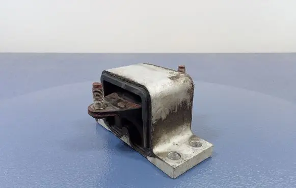 Infiniti G37 Gearbox mounting bracket 113201CB0A