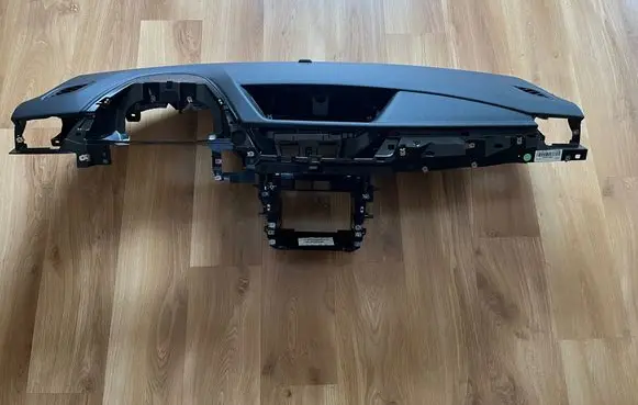 BMW X1 E84 Dashboard 1770300 51452991354