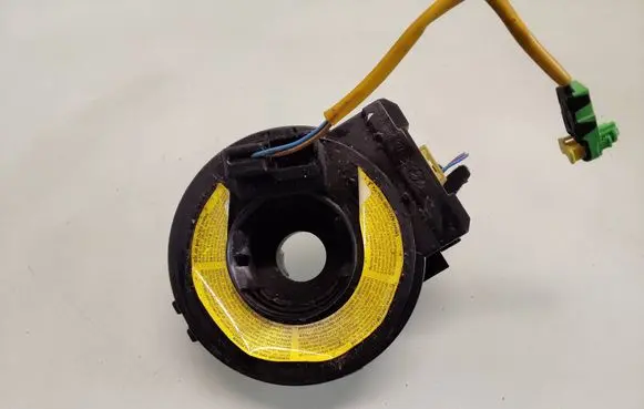 KIA Carens I Airbag slip ring squib (SRS ring) DS000930002