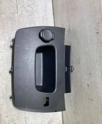 Citroen C3 Aircross 12 V Socket (front) 13472603