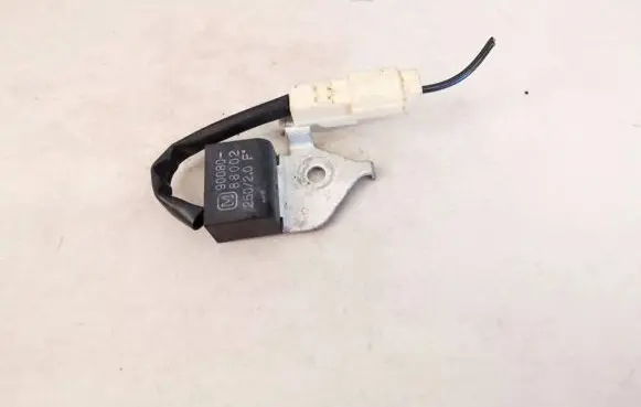 Toyota Avensis T250 Sensor 9008088002 90080-88002