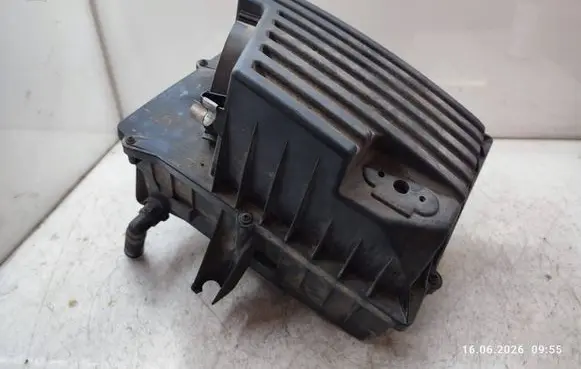 Volkswagen Amarok Air filter box