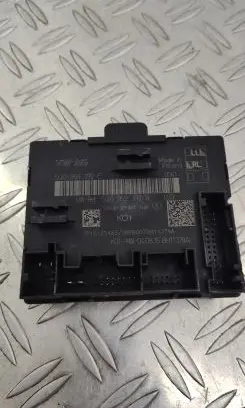 Volkswagen Touran III Door control unit/module 5Q0959392E 5Q0959392B