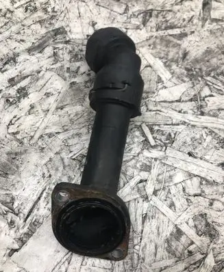 Audi A4 S4 B7 8E 8H Engine coolant pipe/hose 06B121121L