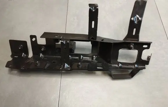 Volkswagen Amarok II Bumper support mounting bracket corner 