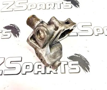 Lexus IS 200-300 Thermostat housing 