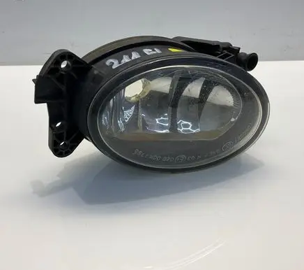Mercedes-Benz E W211 Front fog light A1698201556 1698201556