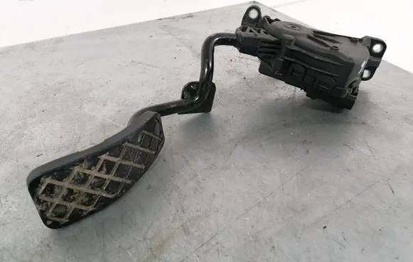 Audi A6 S6 C6 4F Accelerator throttle pedal 4F2721523