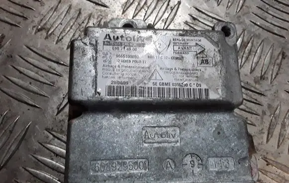 Peugeot 308 Airbag control unit/module 96651000080 610714900
