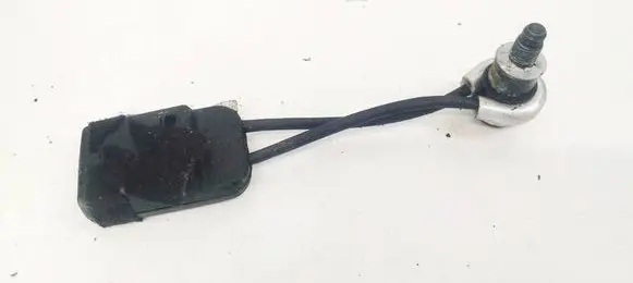 Opel Corsa D Front seatbelt buckle