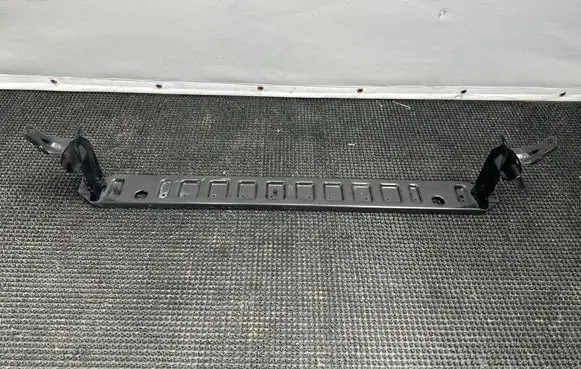 Volvo V60 Bottom radiator support slam panel 