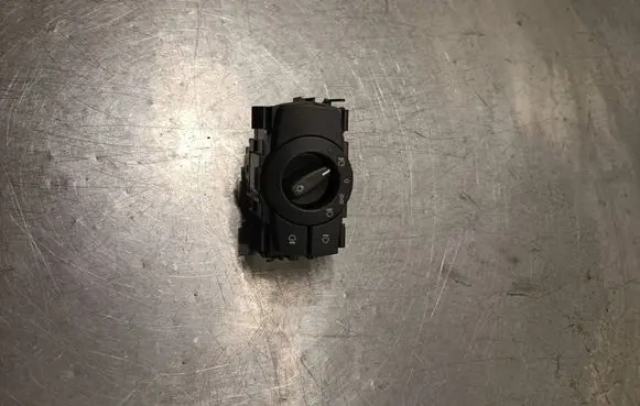 BMW X1 E84 Light switch 693279604 301005109 33600201