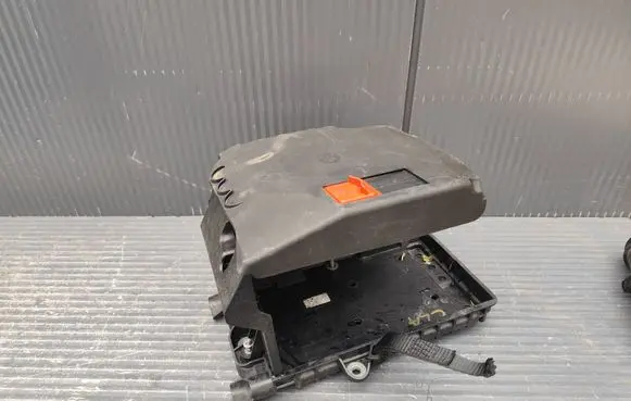 Mercedes-Benz CLA C118 X118 Battery box tray cover/lid A2475400025 A2475459300 A1776204201