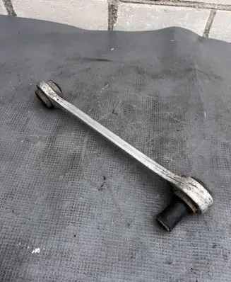 Audi A8 S8 D2 4D Rear control arm 4D0501529F