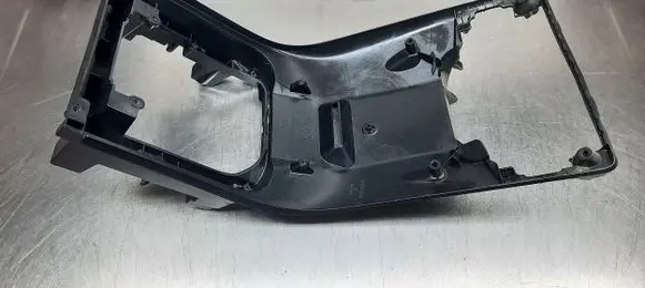 Volvo V70 Center console