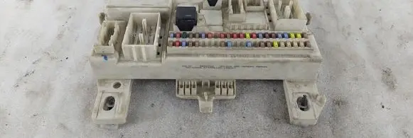Volvo V50 Fuse module 519096127