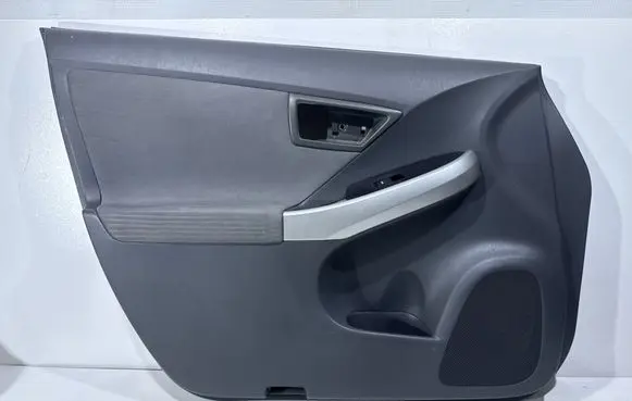 Toyota Prius (XW30) Front door card panel trim 67777