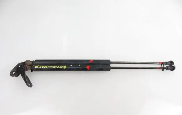 Toyota Avensis T250 Shock absorber/damper mounting bracket 6895005072