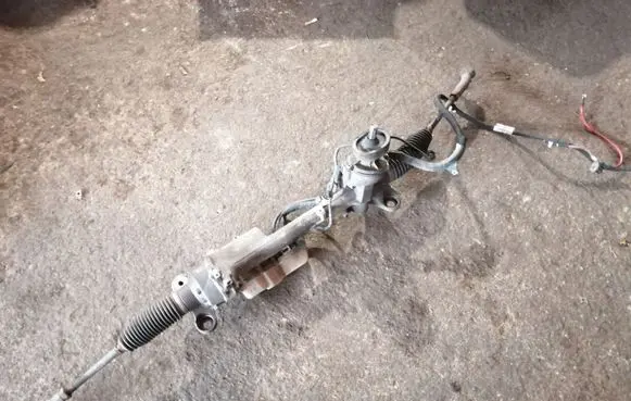 Volkswagen PASSAT B7 Steering rack 5N1909144M