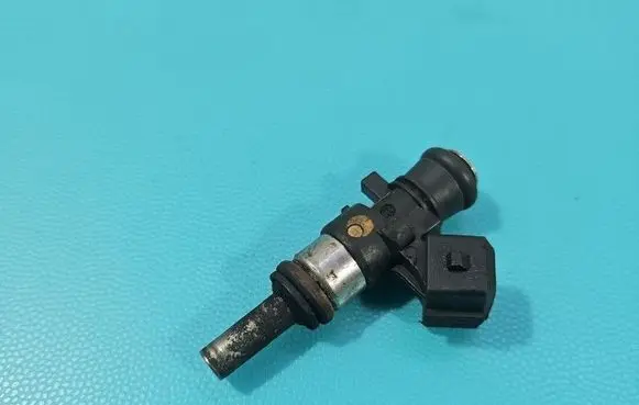 Renault Megane III Fuel injector 0280158211 IMPRK1573497