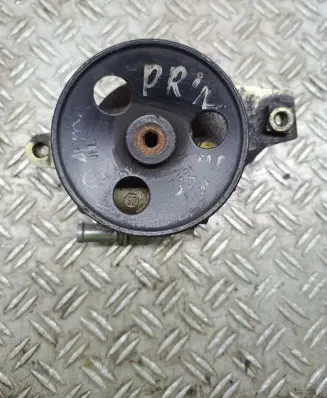 Nissan Primera Power steering pump