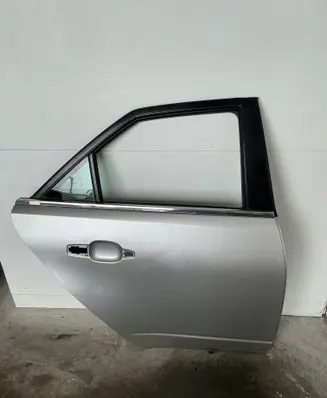 Cadillac CTS Rear door 15880692 000262