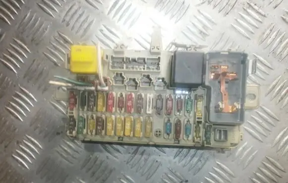 Honda Civic Fuse box set 38600st3g010