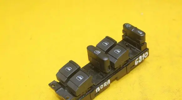 Volkswagen Bora Quarter vent window switch 1J4959857D