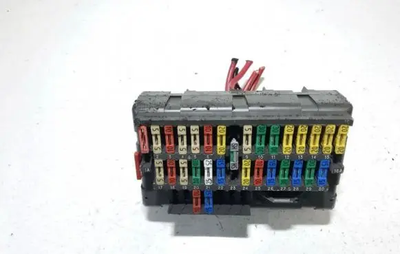 Citroen Xsara Fuse box set 9568591280